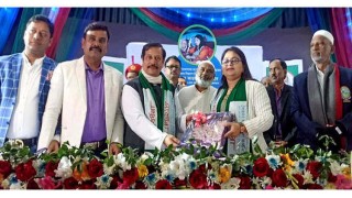 নরসিংদী জেলা প্রশাসককে মুক্তিযোদ্ধাদের সংবর্ধনা