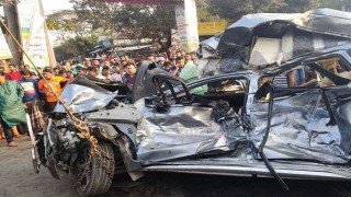 শিবপুরে বাসচাপায় প্রাইভেটকার চালক নিহত, আহত ৪ শিবপুরে বাসচাপায় প্রাইভেটকার চালক নিহত, আহত ৪