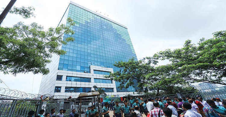 কাল থেকে বিজিএমইএ ভবন ভাঙা শুরু কাল থেকে বিজিএমইএ ভবন ভাঙা শুরু