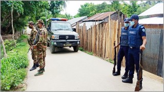 বান্দরবানে দুই গ্রুপের রক্তক্ষয়ী সংঘর্ষে নিহত ৬ বান্দরবানে দুই গ্রুপের রক্তক্ষয়ী সংঘর্ষে নিহত ৬