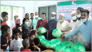 শিবপুরে পপকর্ন ভাজা প্যাকেট বিতরণ কার্যক্রমের উদ্বোধন শিবপুরে পপকর্ন ভাজা প্যাকেট বিতরণ কার্যক্রমের উদ্বোধন