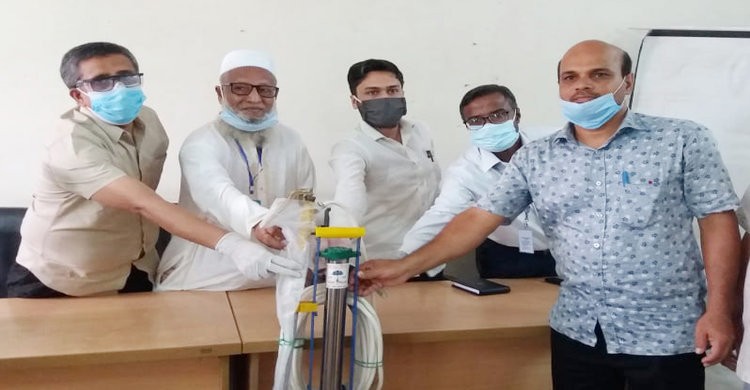 শিবপুরে বিনামূল্যে কৃষি উপকরণ বিতরণ শিবপুরে বিনামূল্যে কৃষি উপকরণ বিতরণ