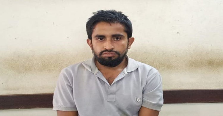 নরসিংদীতে ইয়াবাসহ তালিকাভূক্ত মাদক ব্যবসায়ী গ্রেপ্তার নরসিংদীতে ইয়াবাসহ তালিকাভূক্ত মাদক ব্যবসায়ী গ্রেপ্তার