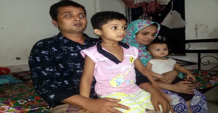নরসিংদীতে উচ্চশিক্ষিত বেকার দৃষ্টিপ্রতিবন্ধী দম্পতির জীবনসংগ্রাম নরসিংদীতে উচ্চশিক্ষিত বেকার দৃষ্টিপ্রতিবন্ধী দম্পতির জীবনসংগ্রাম