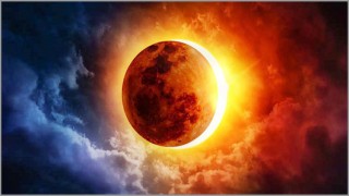 কাল বলয়গ্রাস সূর্যগ্রহণ: মারাত্মক ক্ষতি থেকে বাঁচতে খালি চোখে তাকানো বারণ