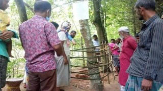 বেলাবতে মাটি ফেটে বুদবুদ শব্দ, গ্যাস কী না খতিয়ে দেখার দাবি