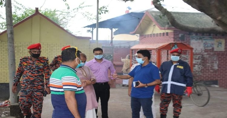 নরসিংদীতে ২৪ ঘণ্টায় করোনা উপসর্গ নিয়ে তিনজনের মৃত্যু নরসিংদীতে ২৪ ঘণ্টায় করোনা উপসর্গ নিয়ে তিনজনের মৃত্যু