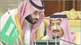 বাবাকে সিংহাসনচ্যুত করে বাদশাহ হচ্ছেন সৌদি যুবরাজ!