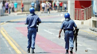 লক ডাউন অমান্য করায় পুলিশের গুলি, নিহত ২