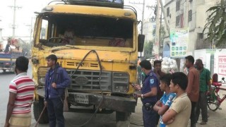 মাধবদীতে ট্রাক-পিকাপ সংঘর্ষে দুই কাপড় ব্যবসায়ী নিহত