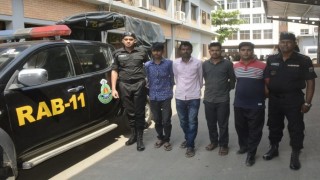 ৪৭ হাজার ৩২০ পিস ইয়াবাসহ ৪ মাদক ব্যবসায়ী গ্রেফতার, মাইক্রোবাস জব্দ