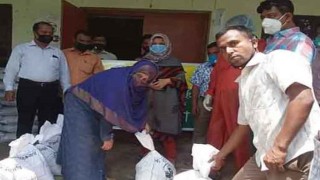 বেলাবতে দুইশ দরিদ্র পরিবারে এনজিও’র খাদ্যসামগ্রী বেলাবতে দুইশ দরিদ্র পরিবারে এনজিও’র খাদ্যসামগ্রী