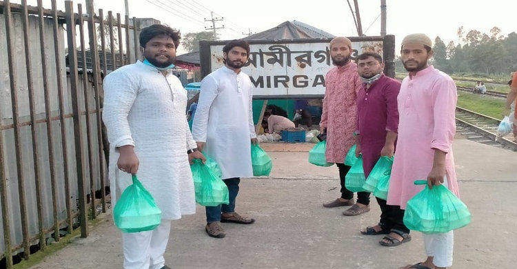 রায়পুরায় স্বেচ্ছাসেবী সংগঠনের উদ্যোগে ইফতার বিতরণ রায়পুরায় স্বেচ্ছাসেবী সংগঠনের উদ্যোগে ইফতার বিতরণ