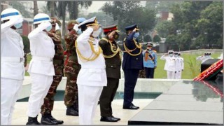 তিন বাহিনীর প্রধানের সঙ্গে প্রধানমন্ত্রীর সৌজন্য সাক্ষাৎ