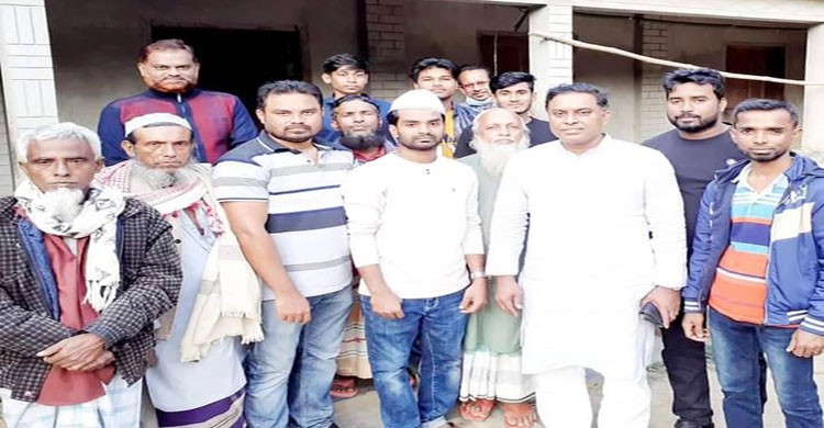 শিবপুরে দলীয় নেতাকর্মীদের সাথে কুশল বিনিময়ে মনজুর এলাহী শিবপুরে দলীয় নেতাকর্মীদের সাথে কুশল বিনিময়ে মনজুর এলাহী