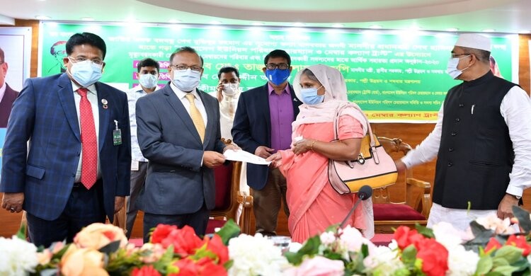 অর্থ-সম্পদ না গড়ে দেশে সুবিচার ও আইনের শাসন প্রতিষ্ঠা করুন: এলজিআরডিমন্ত্রী অর্থ-সম্পদ না গড়ে দেশে সুবিচার ও আইনের শাসন প্রতিষ্ঠা করুন: এলজিআরডিমন্ত্রী