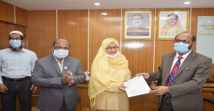 করোনাকালে আমাদের কর্মকাণ্ড বন্ধ রাখলে রাষ্ট্রব্যবস্থা স্থবির হয়ে যাবে: মৎস্য ও প্রাণিসম্পদ মন্ত্রী করোনাকালে আমাদের কর্মকাণ্ড বন্ধ রাখলে রাষ্ট্রব্যবস্থা স্থবির হয়ে যাবে: মৎস্য ও প্রাণিসম্পদ মন্ত্রী