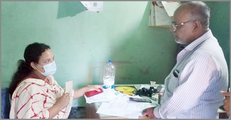 পলাশে দুই ডিশ ব্যবসায়ীকে ৫০ হাজার টাকা জরিমানা পলাশে দুই ডিশ ব্যবসায়ীকে ৫০ হাজার টাকা জরিমানা
