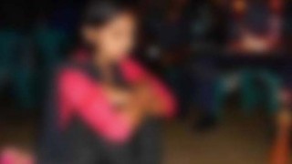 বেলাবতে বিয়ের দাবিতে প্রেমিকের বাড়িতে প্রেমিকার অবস্থান