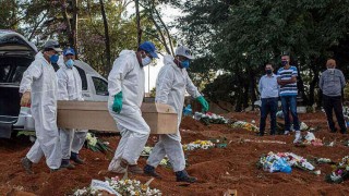 বিশ্বজুড়ে করোনায় মৃত্যুর সংখ্যা দাড়াল ১১ লাখ ৬৪ হাজার ৫১৫ জনে  