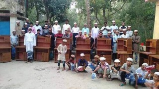 শিবপুরে ৪০ দিন জামাতে নামাজ পড়ে পুরস্কৃত হলো ২০ কিশোর