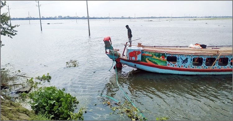 ব্রাহ্মণবাড়িয়ায় ট্রলারডুবি: ২২ জনের মৃত্যু, উদ্ধার অভিযান সমাপ্ত ব্রাহ্মণবাড়িয়ায় ট্রলারডুবি: ২২ জনের মৃত্যু, উদ্ধার অভিযান সমাপ্ত