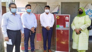 শিবপুরে ভ্যাকসিন সংরক্ষণে কেন্দ্রগুলোতে ফ্রিজ প্রদান