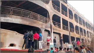 ঝালকাঠির সুগন্ধা নদীতে লঞ্চে ভয়াবহ আগুন: ৪০ জনের মৃত্যু