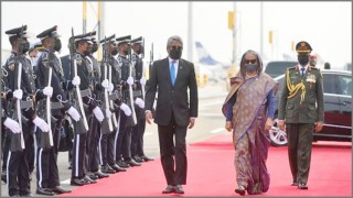 মালদ্বীপে পৌঁছেছেন প্রধানমন্ত্রী শেখ হাসিনা