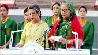 উন্নত, সমৃদ্ধ ও অসাম্প্রদায়িক চেতনার সোনার বাংলা গড়তে শপথ করালেন প্রধানমন্ত্রী