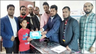 মাধবদী এডুকেশন এইড’র শিক্ষা উপকরণ বিতরণ মাধবদী এডুকেশন এইড’র শিক্ষা উপকরণ বিতরণ