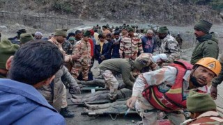 ভারতে তুষারধসে ১৭০ জনেরও বেশি নিখোঁজ, ১৪ জনের মরদেহ উদ্ধার ভারতে তুষারধসে ১৭০ জনেরও বেশি নিখোঁজ, ১৪ জনের মরদেহ উদ্ধার