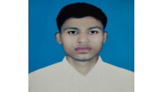 ঘোড়াশালে সহকর্মী নারীকে বাঁচাতে গিয়ে ট্রেনের ধাক্কায় তরুণের মৃত্যু