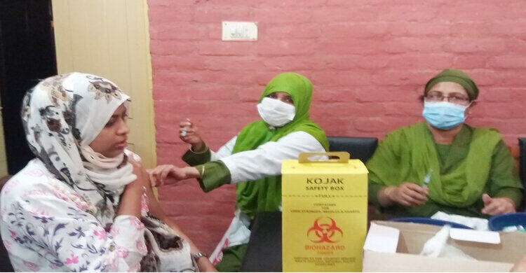 শিবপুরে করোনার টিকা গ্রহণে সাড়া জেগেছে শিবপুরে করোনার টিকা গ্রহণে সাড়া জেগেছে