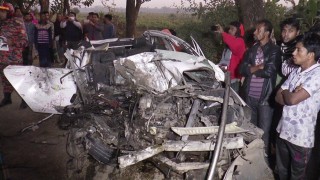 নরসিংদীর বেলাবতে বাস-প্রাইভেটকার সংঘর্ষে তিন বোনসহ নিহত ৪ নরসিংদীর বেলাবতে বাস-প্রাইভেটকার সংঘর্ষে তিন বোনসহ নিহত ৪