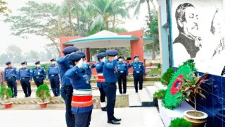 নরসিংদী জেলা পুলিশের উদ্যোগে বঙ্গবন্ধুর স্বদেশ প্রত্যাবর্তন দিবস পালন