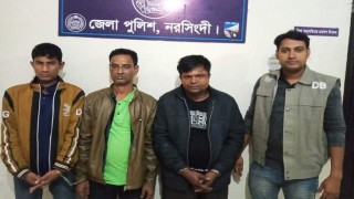 ঘোড়াশালে যাত্রীবাহি বাস থেকে মলম পার্টির তিন সদস্য গ্রেফতার