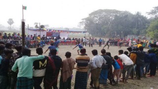 শিবপুরে বিবাহিত-অবিবাহিত দলের দাড়িয়াবান্ধা খেলা অনুষ্ঠিত শিবপুরে বিবাহিত-অবিবাহিত দলের দাড়িয়াবান্ধা খেলা অনুষ্ঠিত