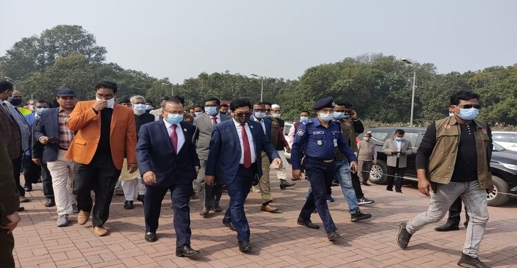 স্বাধীনতা সড়ক ও উন্নয়ন কার্যক্রম পরিদর্শনে মেহেরপুর ও লালমনিরহাট সফর স্থানীয় সরকার মন্ত্রীর স্বাধীনতা সড়ক ও উন্নয়ন কার্যক্রম পরিদর্শনে মেহেরপুর ও লালমনিরহাট সফর স্থানীয় সরকার মন্ত্রীর