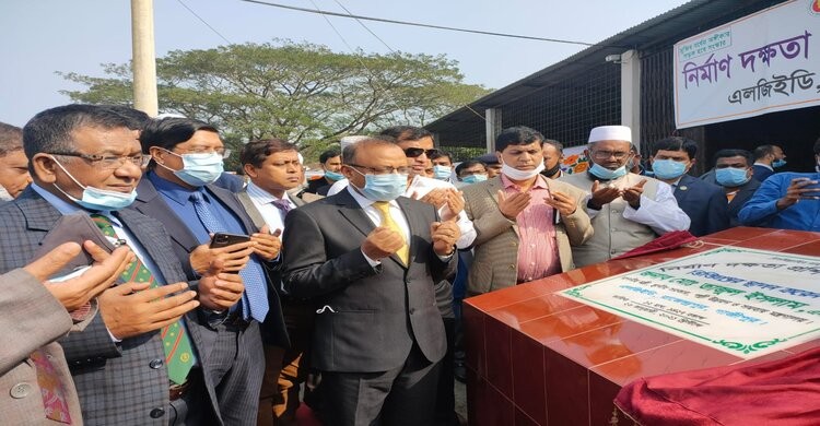 মানসম্মত ও টেকসই কাজ নিশ্চিতে এলজিইডি'র প্রশিক্ষণ কেন্দ্রের ভিত্তিপ্রস্তর স্থাপন মানসম্মত ও টেকসই কাজ নিশ্চিতে এলজিইডি'র প্রশিক্ষণ কেন্দ্রের ভিত্তিপ্রস্তর স্থাপন