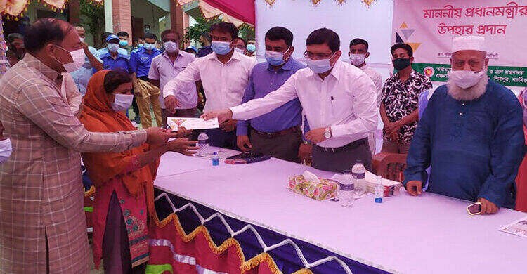 ৩৩৩ নম্বরে কল করবেন খাবার পেয়ে যাবেন: জেলা প্রশাসক ৩৩৩ নম্বরে কল করবেন খাবার পেয়ে যাবেন: জেলা প্রশাসক