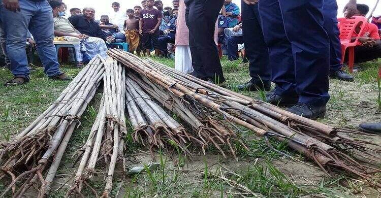 নরসিংদীর অশান্ত চরাঞ্চলে শান্তি ফেরে না কেন? নরসিংদীর অশান্ত চরাঞ্চলে শান্তি ফেরে না কেন?
