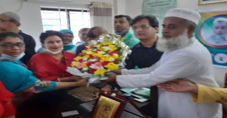 নরসিংদীতে প্রাথমিক শিক্ষা কর্মকর্তাকে বিদায় সংবর্ধনা নরসিংদীতে প্রাথমিক শিক্ষা কর্মকর্তাকে বিদায় সংবর্ধনা