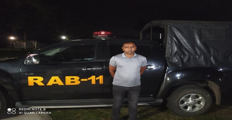 রায়পুরায় ভুয়া সিআইডি পুলিশ অফিসার আটক রায়পুরায় ভুয়া সিআইডি পুলিশ অফিসার আটক