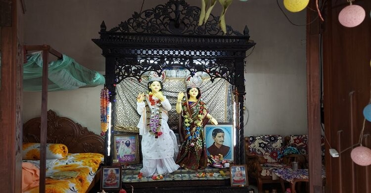 নরসিংদীতে মন্দিরের গ্রিল ভেঙে চুরি নরসিংদীতে মন্দিরের গ্রিল ভেঙে চুরি