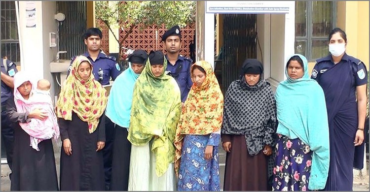 পলাশে সংঘবদ্ধ চোর চক্রের ৭ নারী সদস্য গ্রেফতার পলাশে সংঘবদ্ধ চোর চক্রের ৭ নারী সদস্য গ্রেফতার