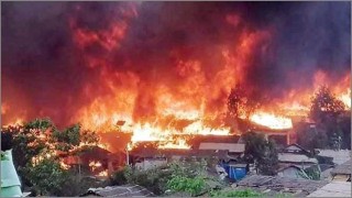 উখিয়ার বালুখালি রোহিঙ্গা ক্যাম্পে ভয়াবহ আগুন: দুই শিশুসহ নিহত ৭ উখিয়ার বালুখালি রোহিঙ্গা ক্যাম্পে ভয়াবহ আগুন: দুই শিশুসহ নিহত ৭
