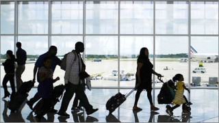 বাংলাদেশসহ চার দেশ থেকে আরব আমিরাতে প্রবেশে নিষেধাজ্ঞা