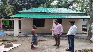 শিবপুরে ভূমিহীন ও গৃহহীনদের জন্য প্রস্তুতকৃত ঘর পরিদর্শন
