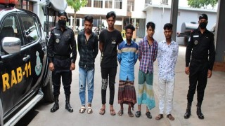 কিশোর গ্যাং এর ৮ সক্রিয় সদস্য আটক